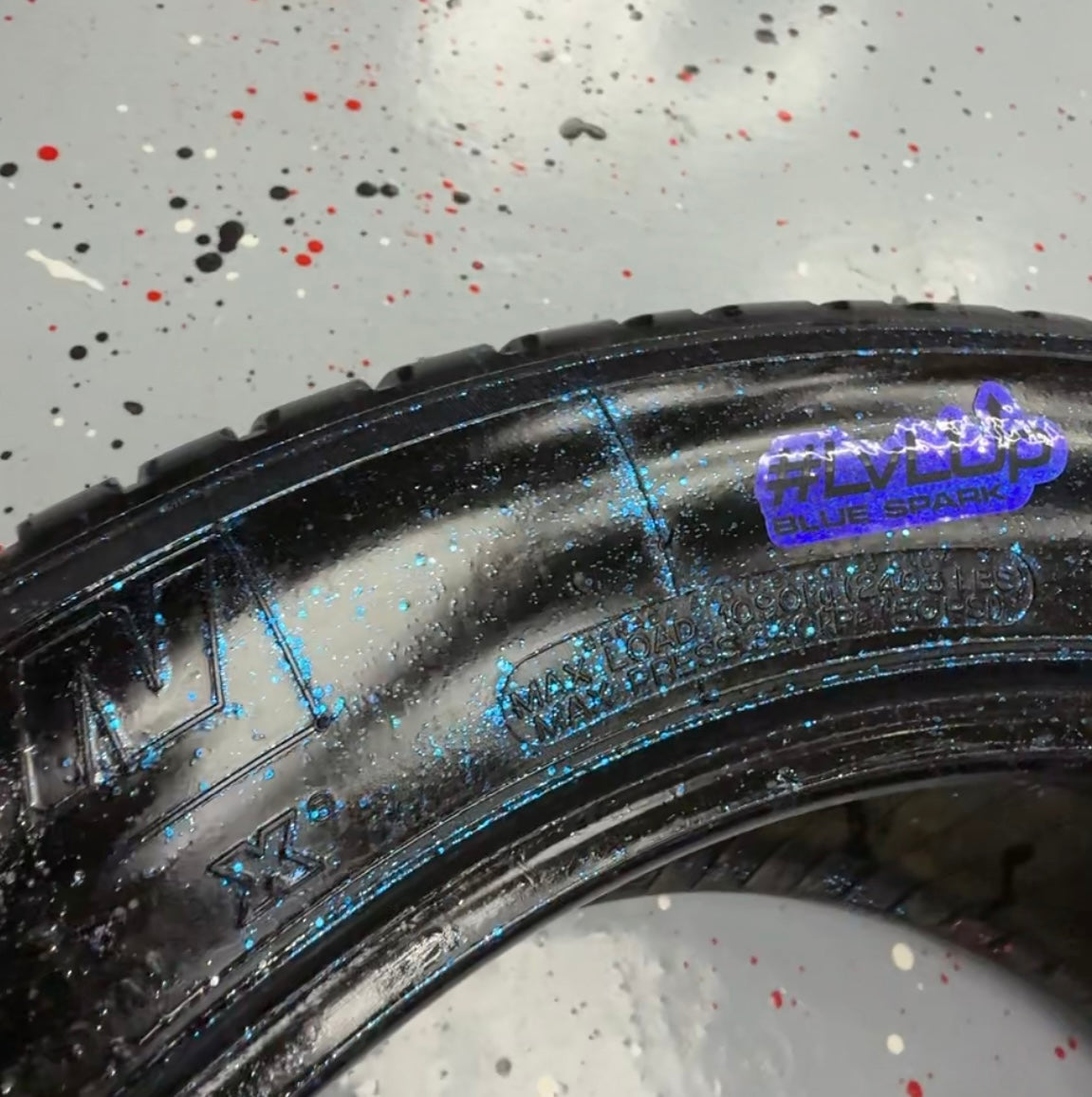#LvLUp TireShine Special Edition RED/BLUE/GREEN/GOLD/SILVER/MULTICOLOR (250ml)